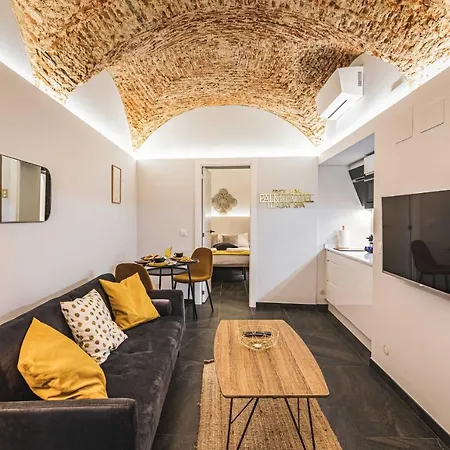 Central Suites Apartment